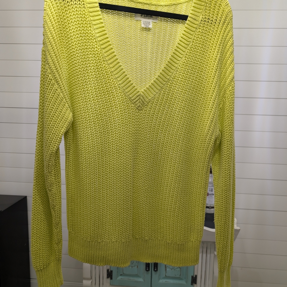 NWOT PINK sweater S